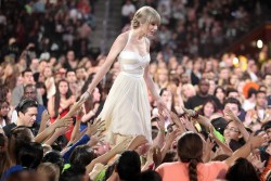 Taylor Swift テイラー・スウィフト